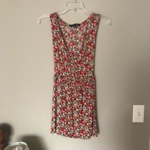 Forever 21 Red Floral Sleeveless Tank Medium